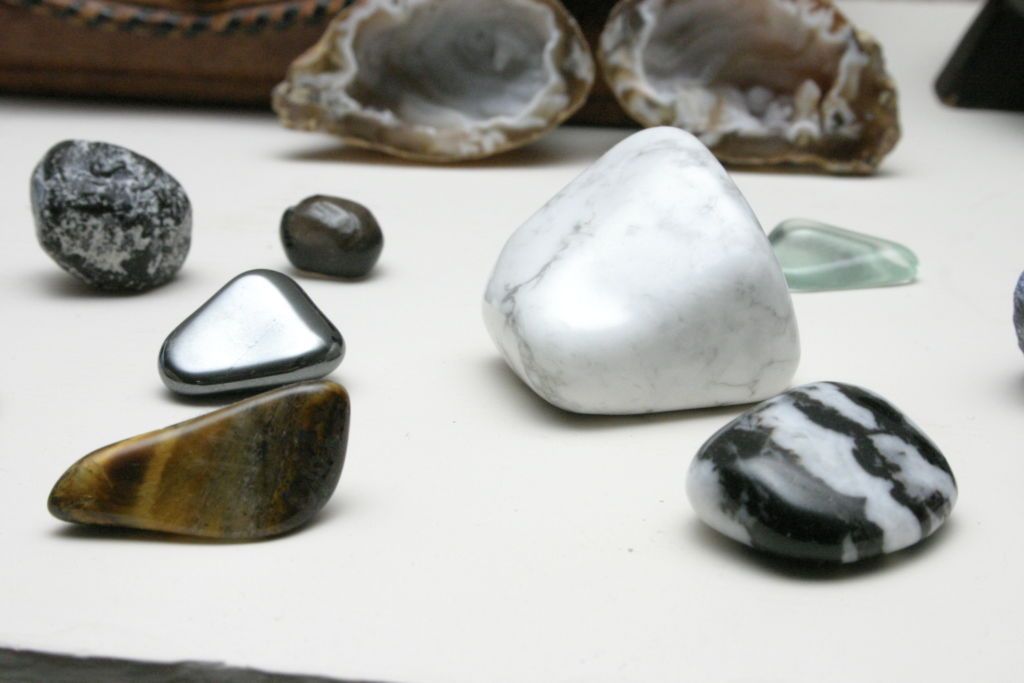 Говлит – камень союзник стремящихся к познанию. Говлит камень индейских шаманов: свойства и значение